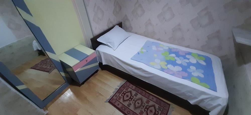 Guest House Nise Tbilisi Esterno foto