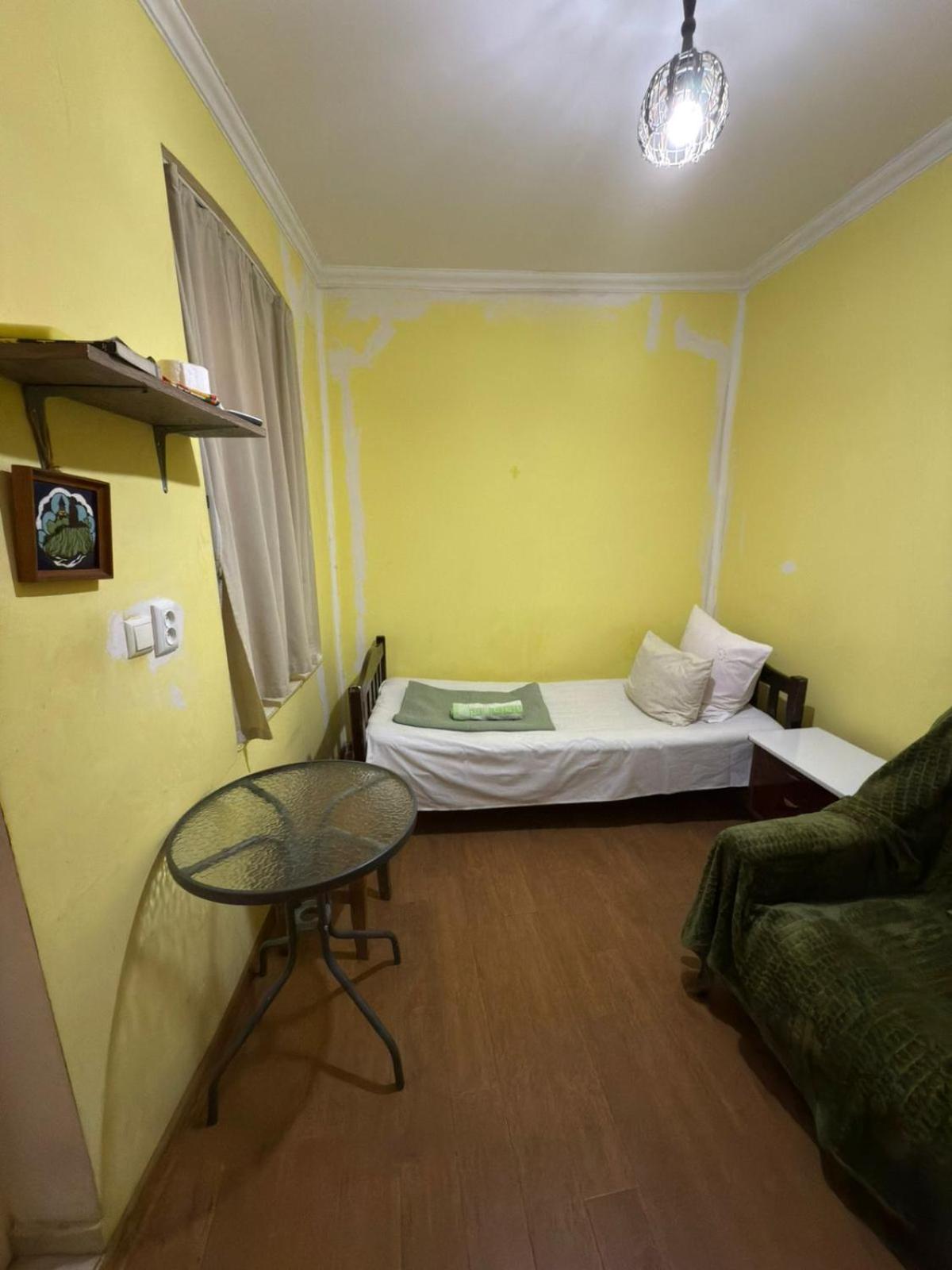 Guest House Nise Tbilisi Esterno foto
