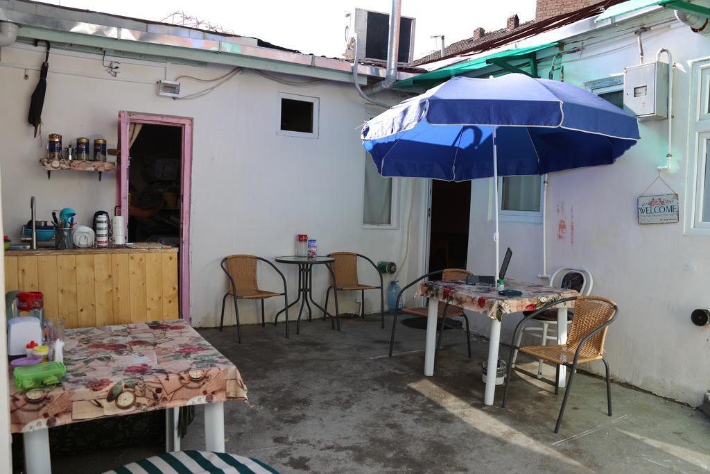 Guest House Nise Tbilisi Esterno foto